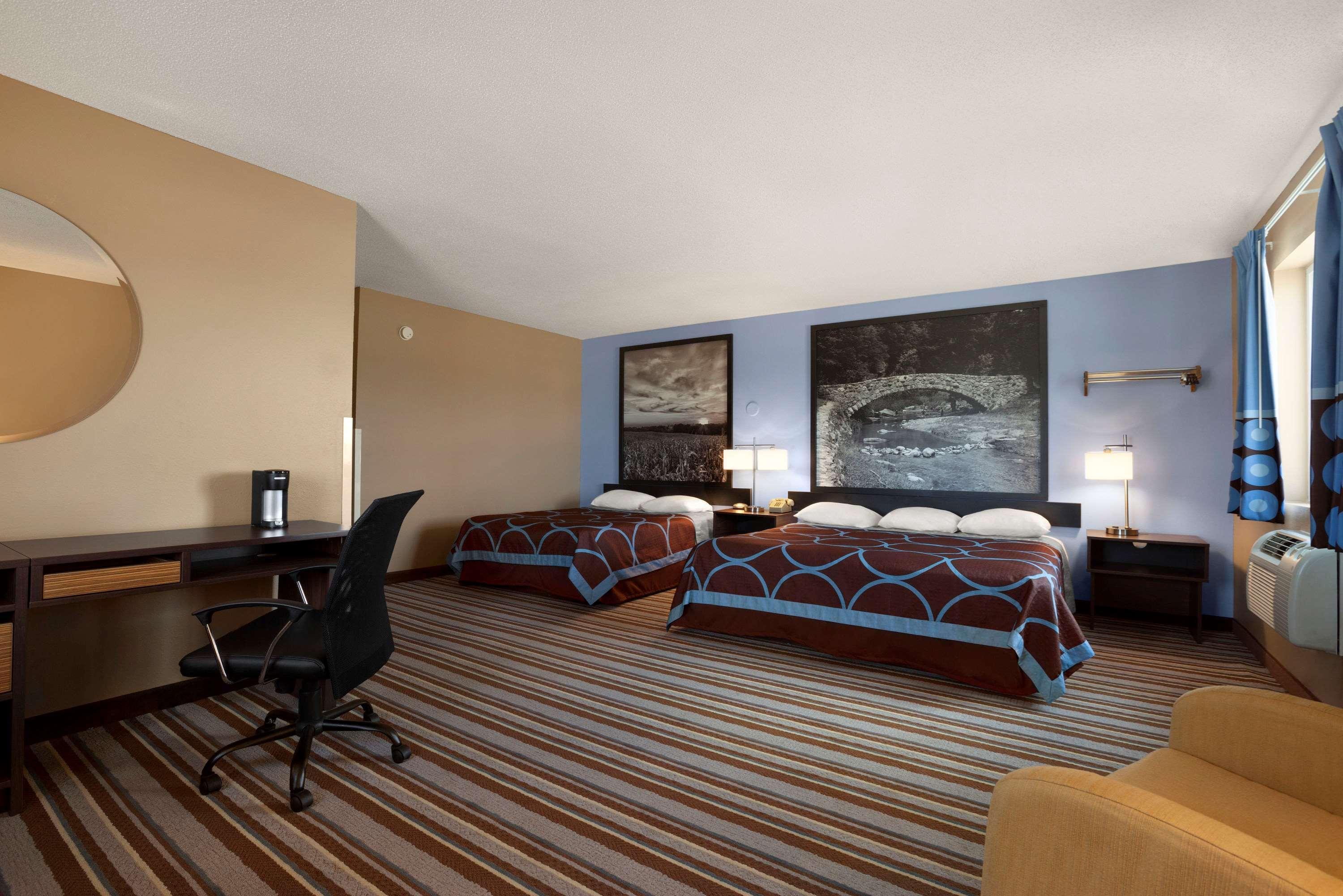 Super 8 By Wyndham Council Bluffs Ia Omaha Ne Area Μοτέλ Εξωτερικό φωτογραφία