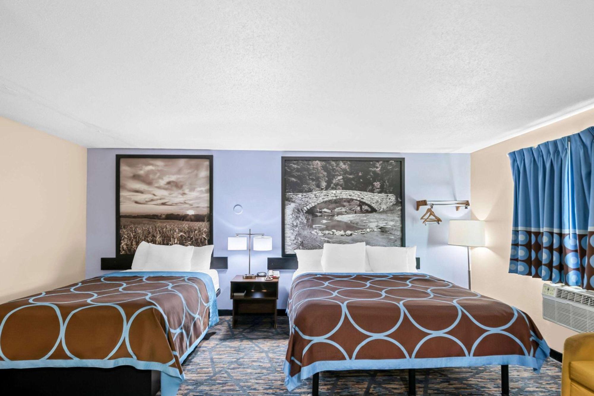 Super 8 By Wyndham Council Bluffs Ia Omaha Ne Area Μοτέλ Εξωτερικό φωτογραφία