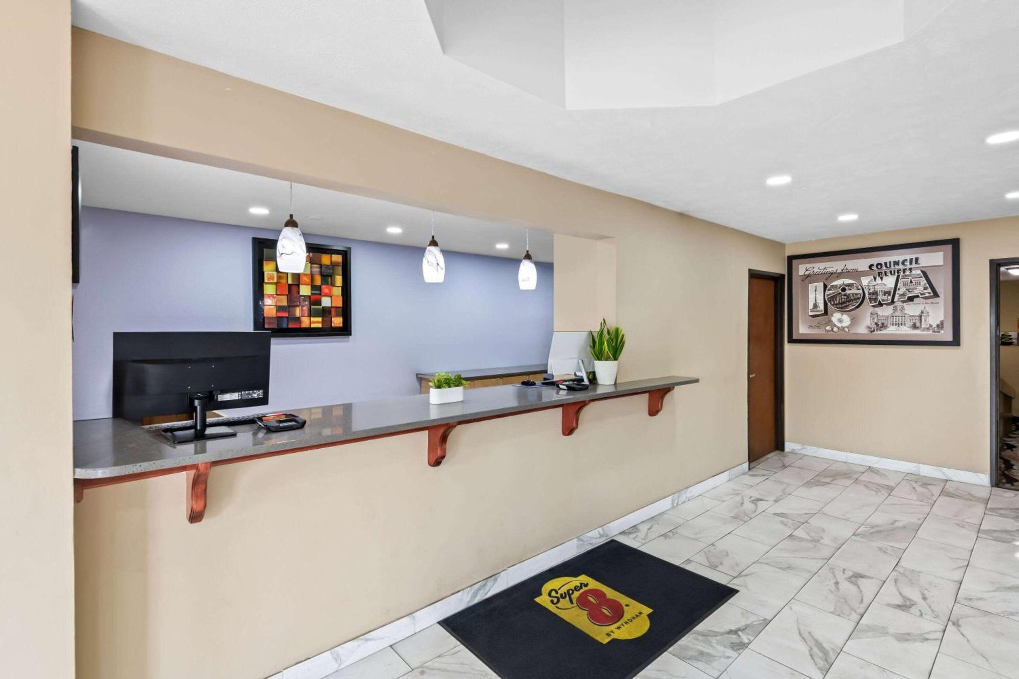 Super 8 By Wyndham Council Bluffs Ia Omaha Ne Area Μοτέλ Εξωτερικό φωτογραφία