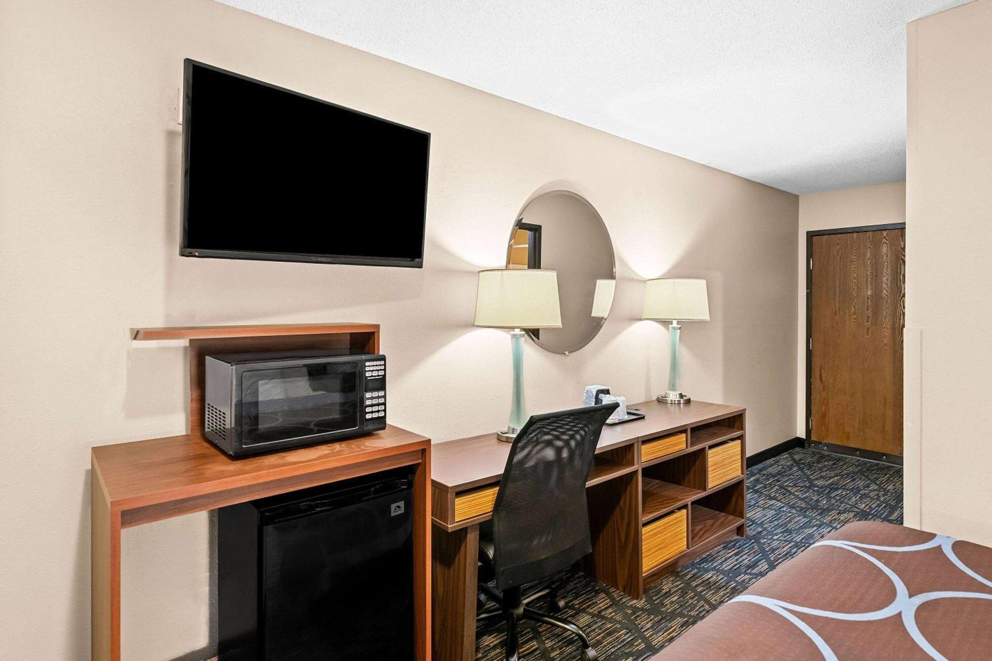 Super 8 By Wyndham Council Bluffs Ia Omaha Ne Area Μοτέλ Εξωτερικό φωτογραφία