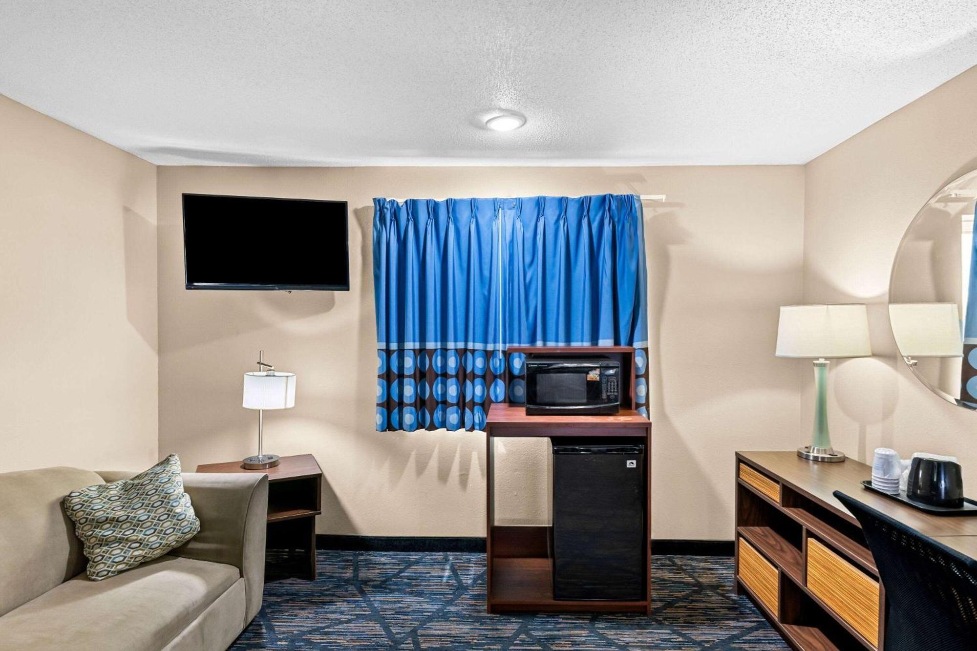 Super 8 By Wyndham Council Bluffs Ia Omaha Ne Area Μοτέλ Εξωτερικό φωτογραφία