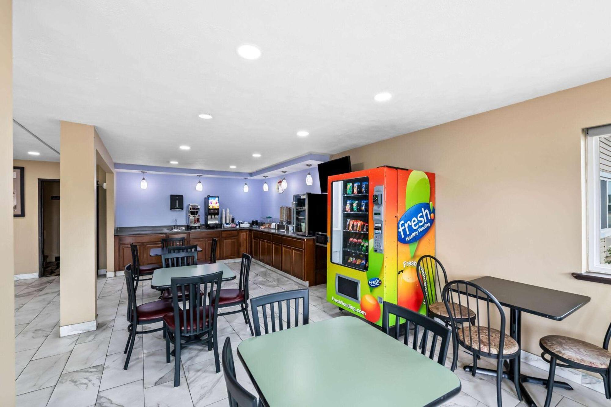 Super 8 By Wyndham Council Bluffs Ia Omaha Ne Area Μοτέλ Εξωτερικό φωτογραφία
