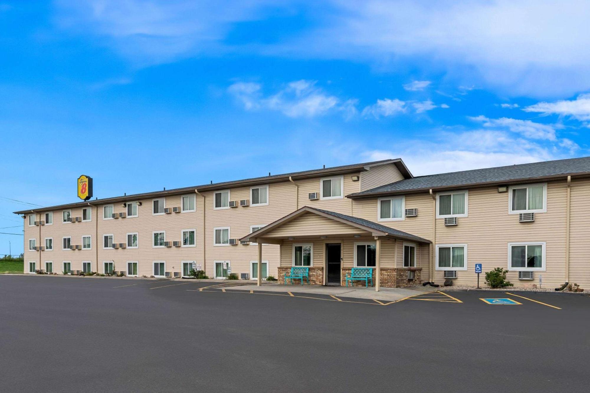 Super 8 By Wyndham Council Bluffs Ia Omaha Ne Area Μοτέλ Εξωτερικό φωτογραφία